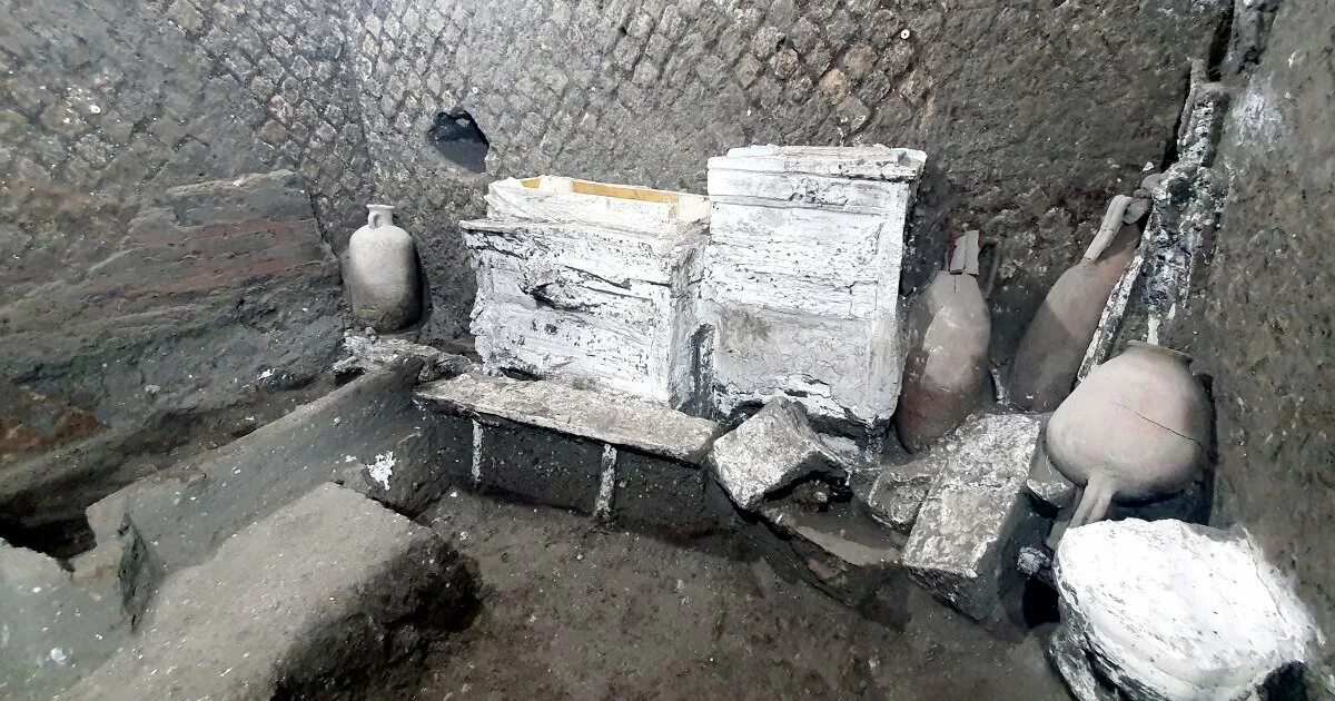 Помпеи сегодня фото Descubren una nueva habitación para esclavos en Pompeya