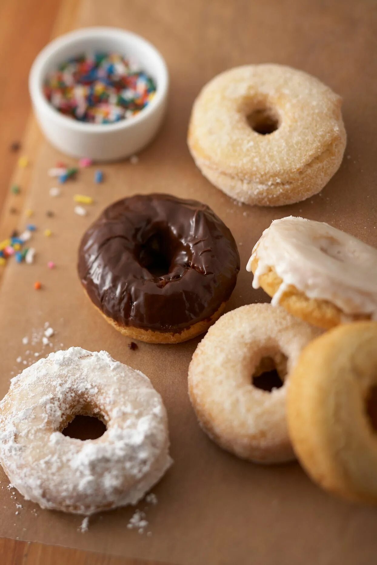 Пончики в домашних условиях фото How to Make Fresh, Airy Donuts Every Time