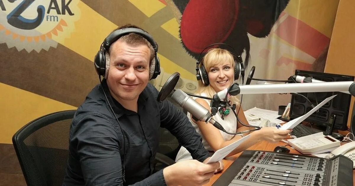 Попов ведущий ди фм фото Слушателей Казак FM в новом сезоне ждут сюрпризы и подарки