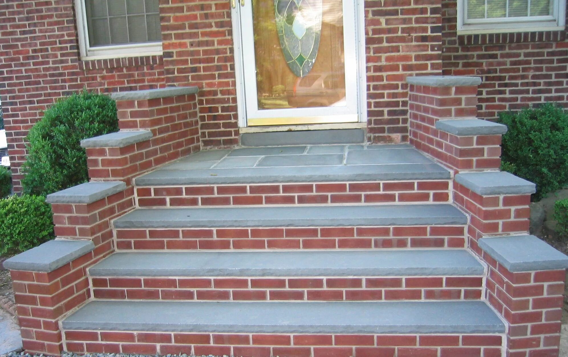 Порог частного дома фото brick steps - Google Search Brick steps, Porch steps, Front porch steps