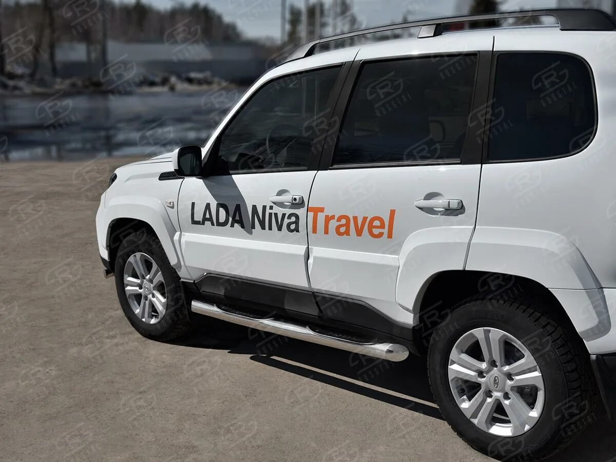 Пороги нива тревел фото LADA NIVA TRAVEL 2021- Пороги труба d76 с накладкой (вариант 1) LNTT-0035611 .Ку