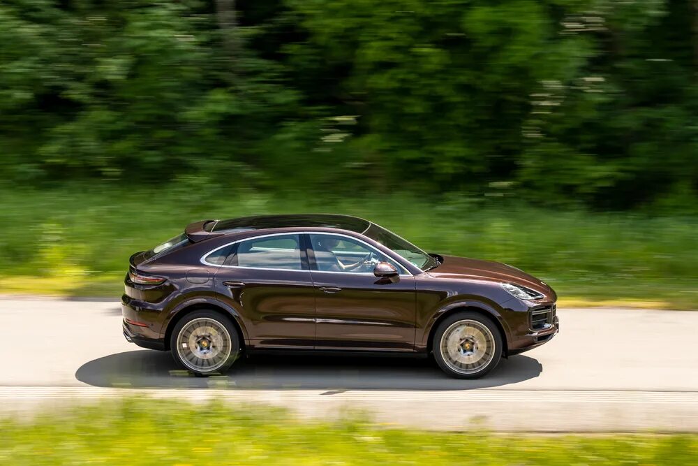 Порше кайен купе фото Cayenne Turbo Coupe - Mahogany Metallic