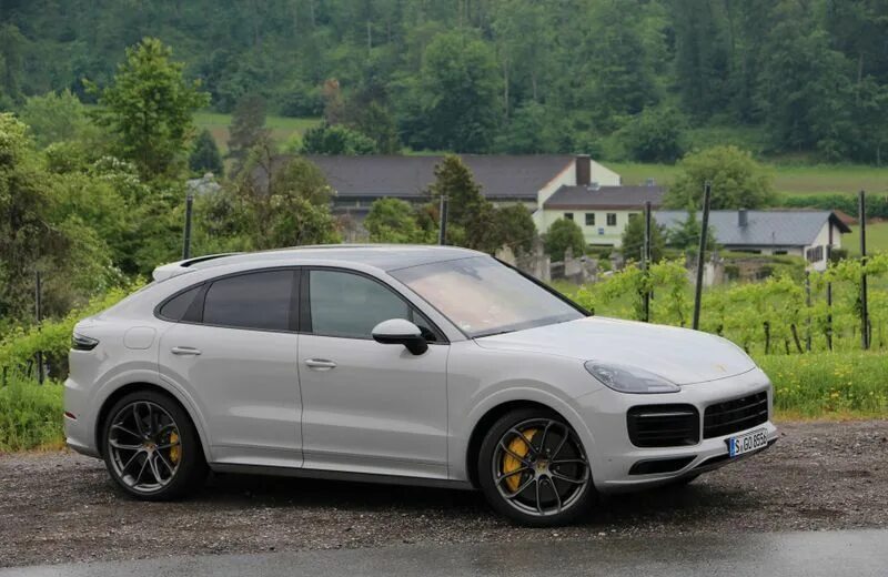 Порше кайен купе фото First Drive: 2020 Porsche Cayenne Coupe Porsche, Porsche cars, Coupe