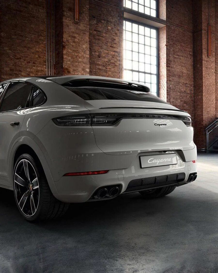 Порше кайен купе фото Детали экстерьера Porsche Cayenne Coupe by Porsche Exclusive 2019 года выпуска. 