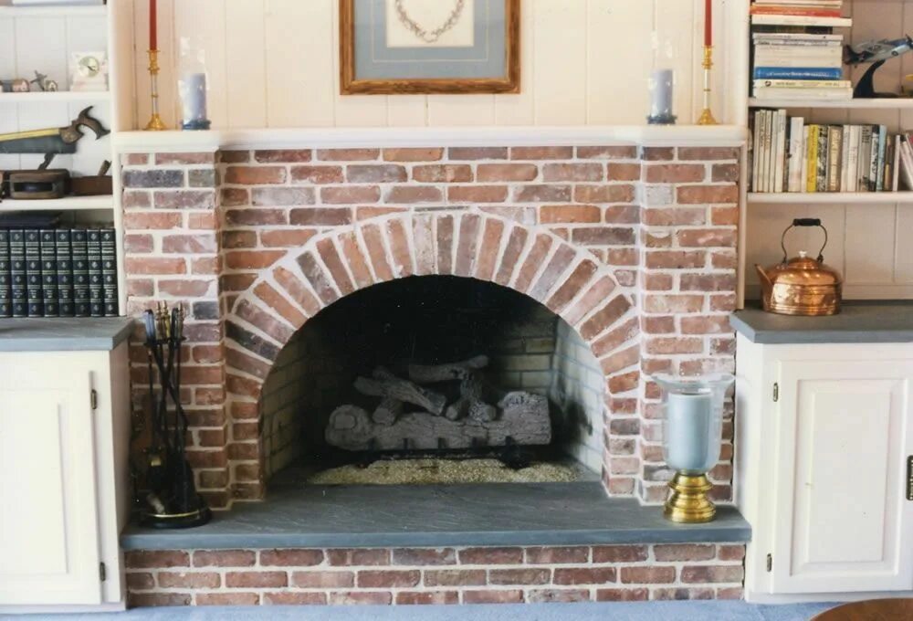 Портал из кирпича фото Imagem relacionada Brick fireplace, Fireplace, Wood burning stoves living room