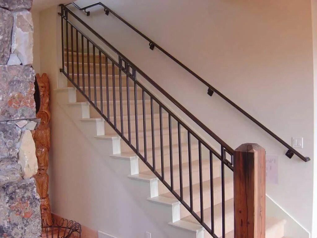 Поручни для лестницы в частном доме фото Tighten The Stair Handrails Stair railing, Stair railing design, Indoor railing