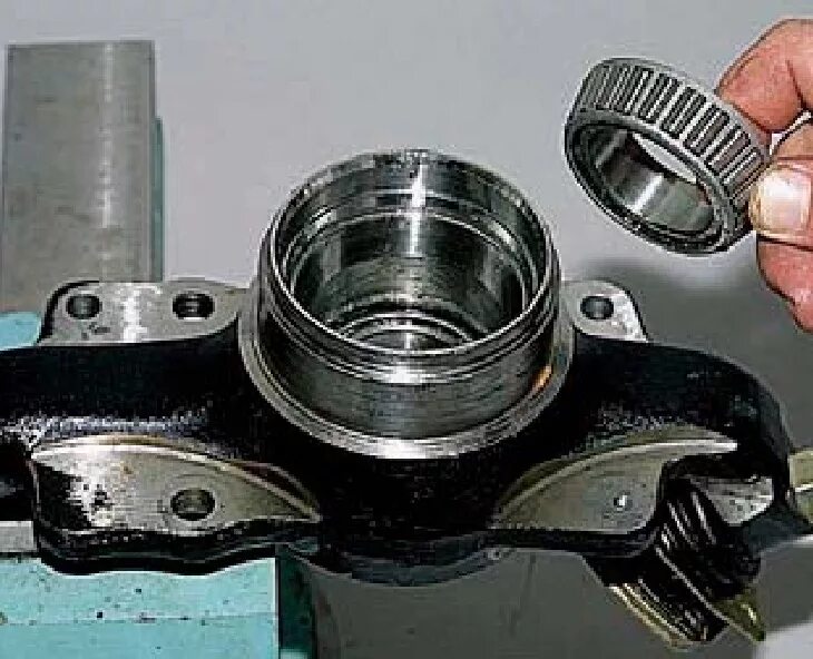 Порядок сборки передней ступицы нива 21213 Replacement of bearings of a nave of a forward wheel of Chevrolet Niva