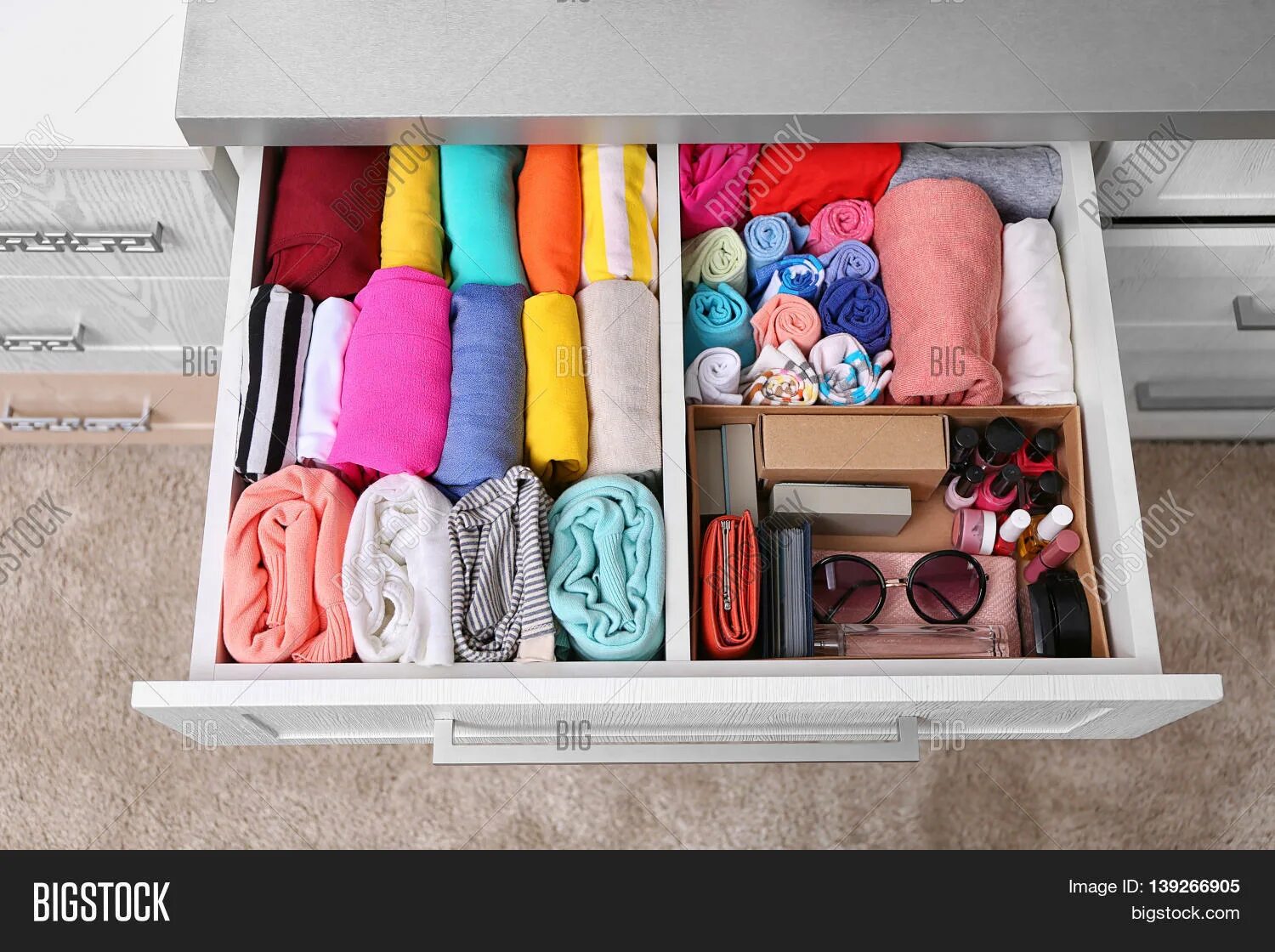 Порядок в шкафу фото Neatly Folded Clothes Image & Photo (Free Trial) Bigstock