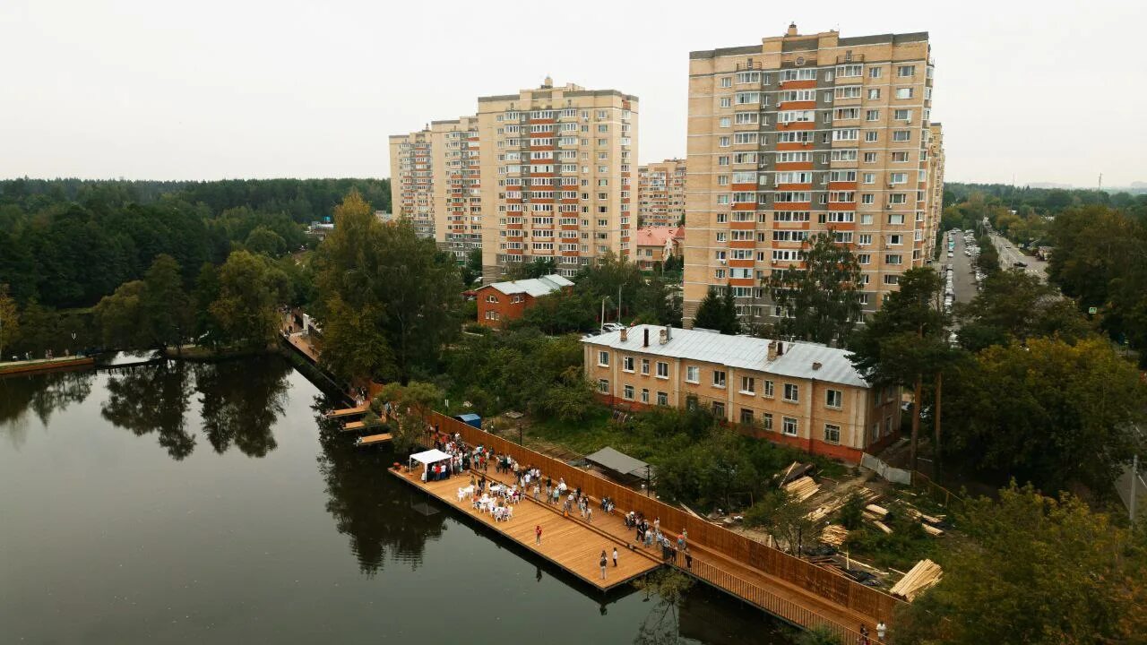 Пос свердловский фото В поселке Свердловский торжественно открыли парк культуры и отдыха