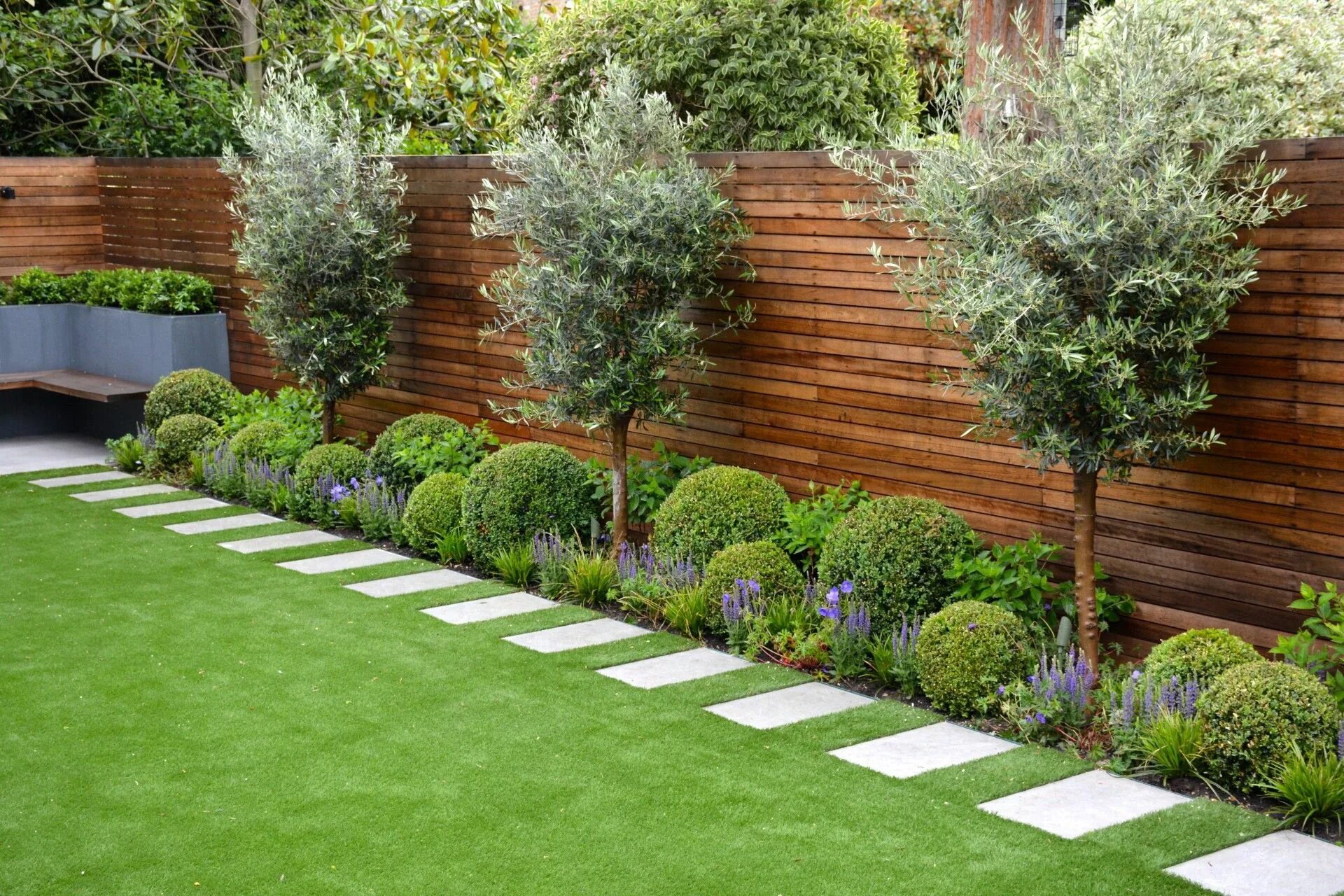 Посадить забором даче фото Fulham, London - Tom Howard Gardens Garden landscape design, Backyard garden des