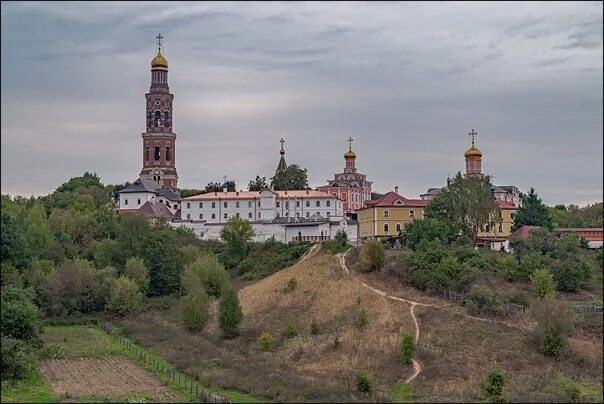 Пощупово иоанно богословский монастырь фото St. John's Theological Monastery in the village of Poshchupovo arose in the late