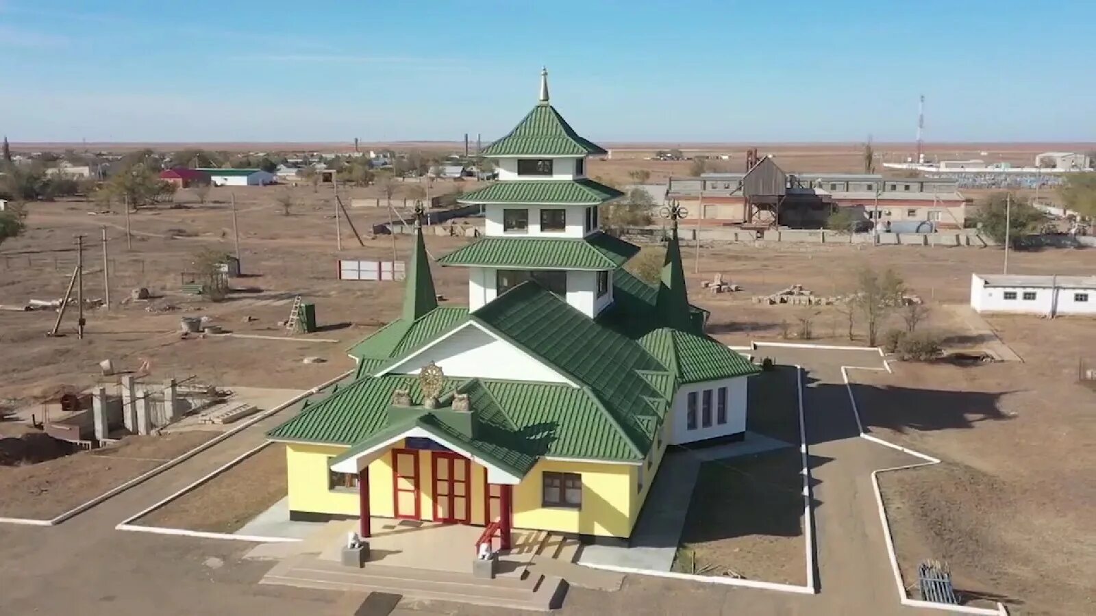 Поселки калмыкии фото Глава Калмыкии поздравил Октябрьский район с сорокапятилетнем Политика Селдон Но