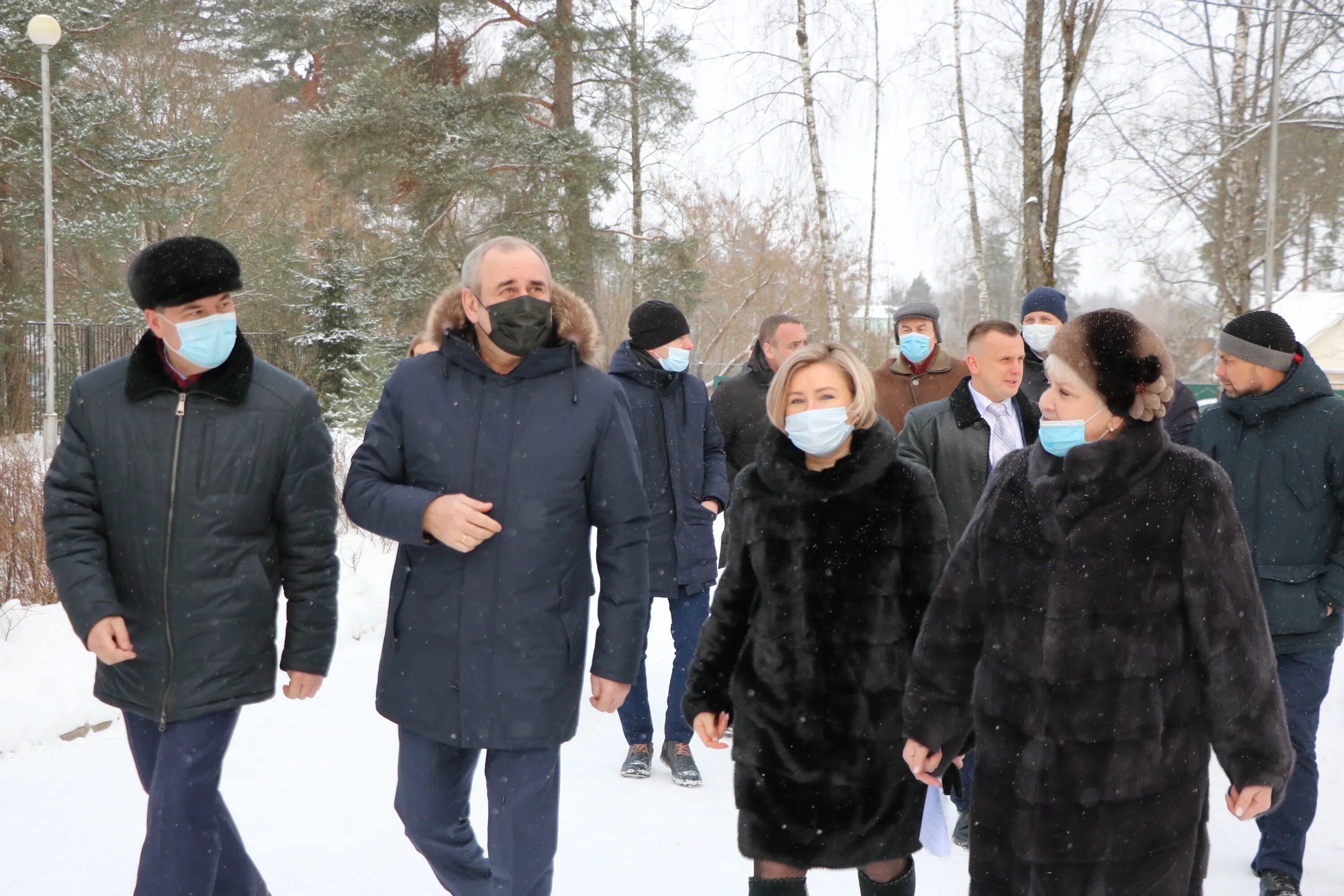 Поселок красный бор смоленск фото Под контролем. В Красном Бору готовят основание под строительство спортивного ко