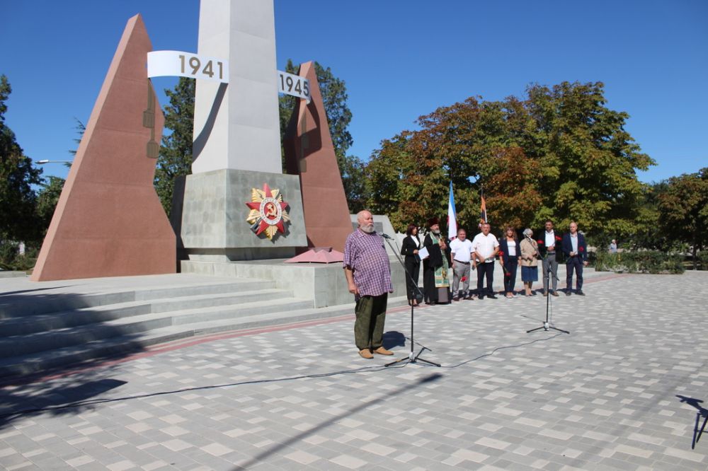 Поселок ленино крым фото В пгт Ленино состоялся торжественный митинг, посвященный 210-летию Бородинской б