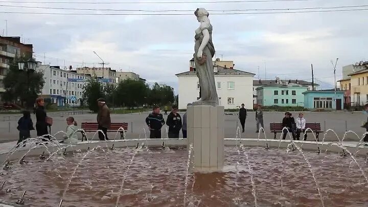 Поселок ола магаданской области фото Смотрите видео "пос. Ола, фонтан в Магаданской области" в ОК. Плеер Видео