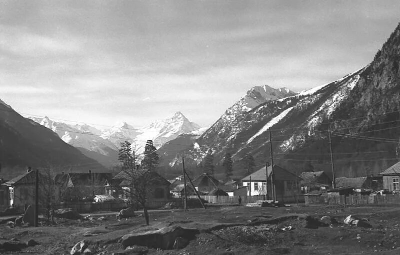 Поселок теберда фото Сайт Николая Голицына. Фотоархив. Горный пейзаж: Кавказский хребет, Эльбрус, Чег