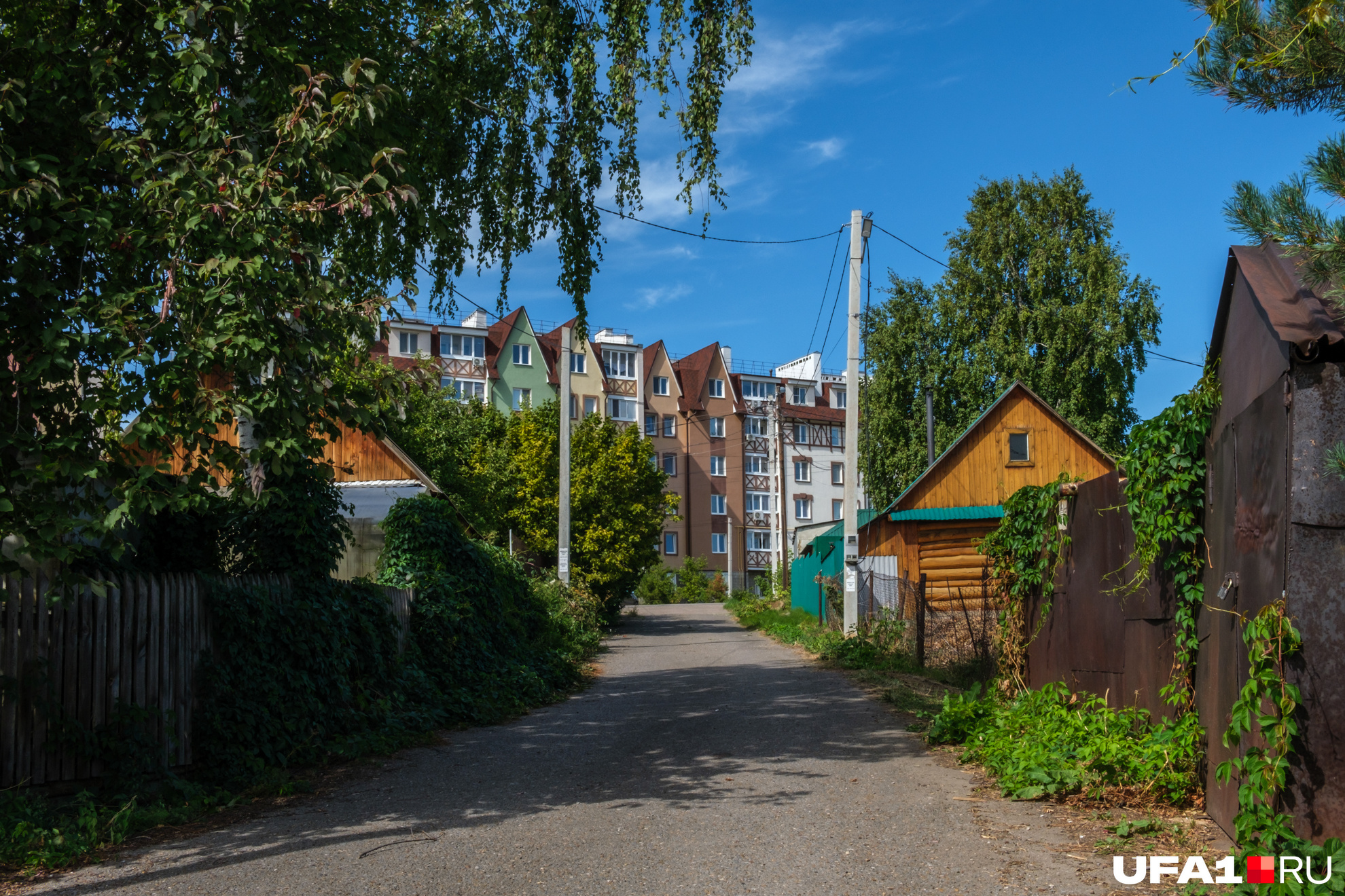 Поселок уфимский фото Красиво жить не запретишь: как выглядят дома на берегу озера в элитном поселке У