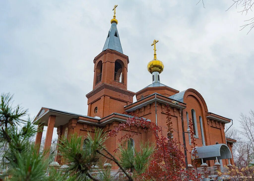 Поселок уральский фото Церковь Николая Чудотворца в Уральском, православный храм, Набережная ул., 6А, р