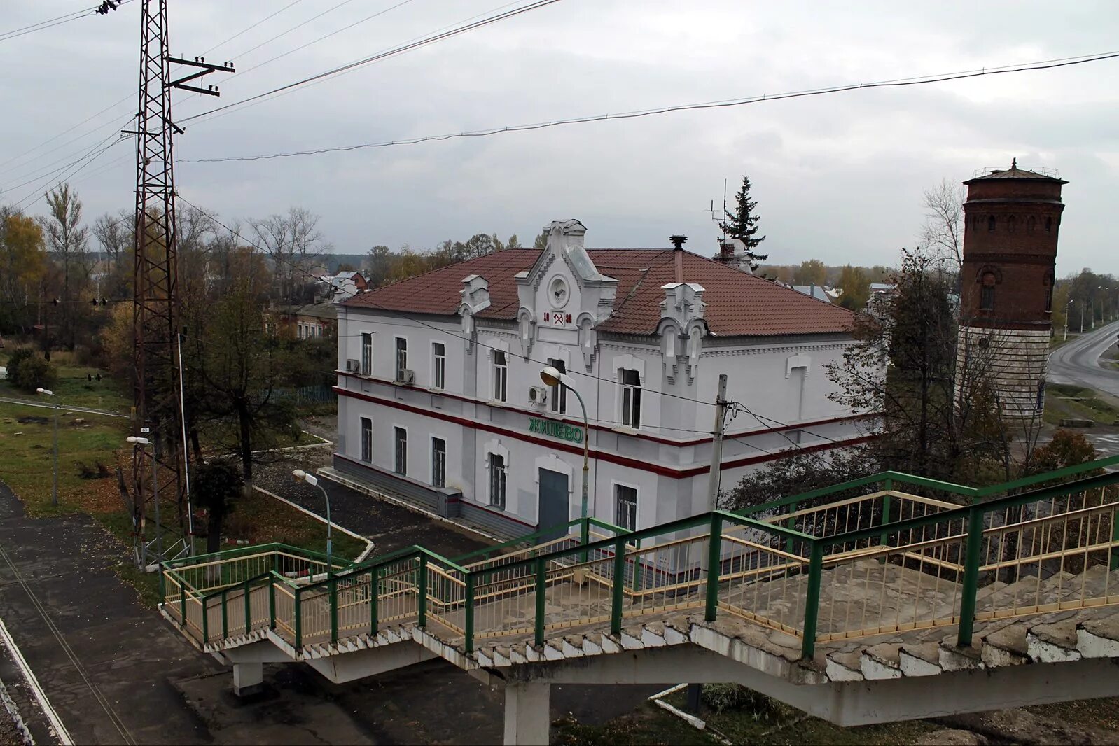 Поселок жилево фото Файл:Zhilevo train station bridge 001.jpg - Википедия