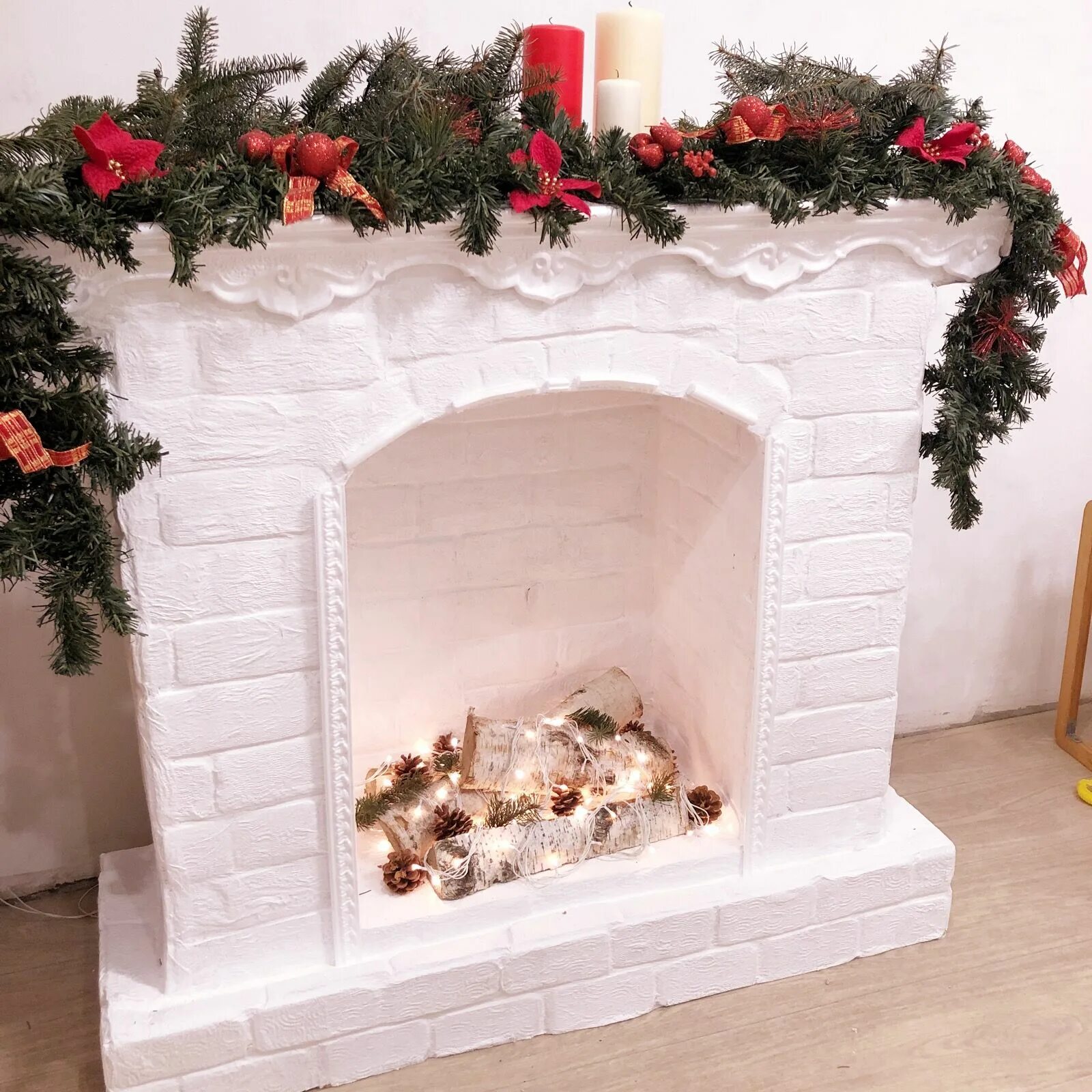 Пошаговое фото декоративного камина Своими руками, сделано из картона! Diy christmas fireplace, Diy christmas door, 