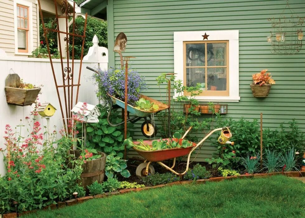 Пошаговое оформление дачного дома 9 Crafty and Creative Ways to Repurpose a Wheelbarrow Wheelbarrow garden, Garden