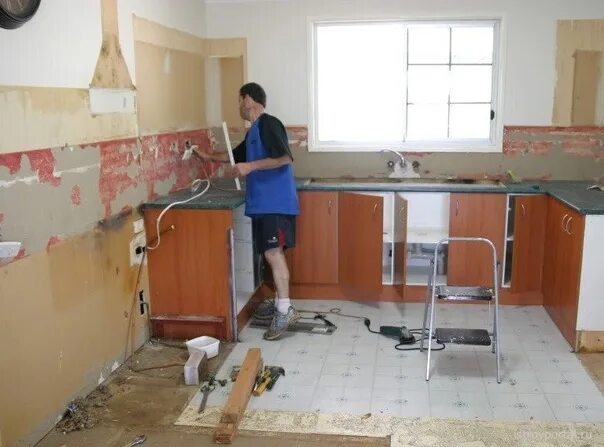 Пошаговый ремонт квартиры своими руками How to Start Kitchen Remodeling Kitchen renovation is a complex event that requi