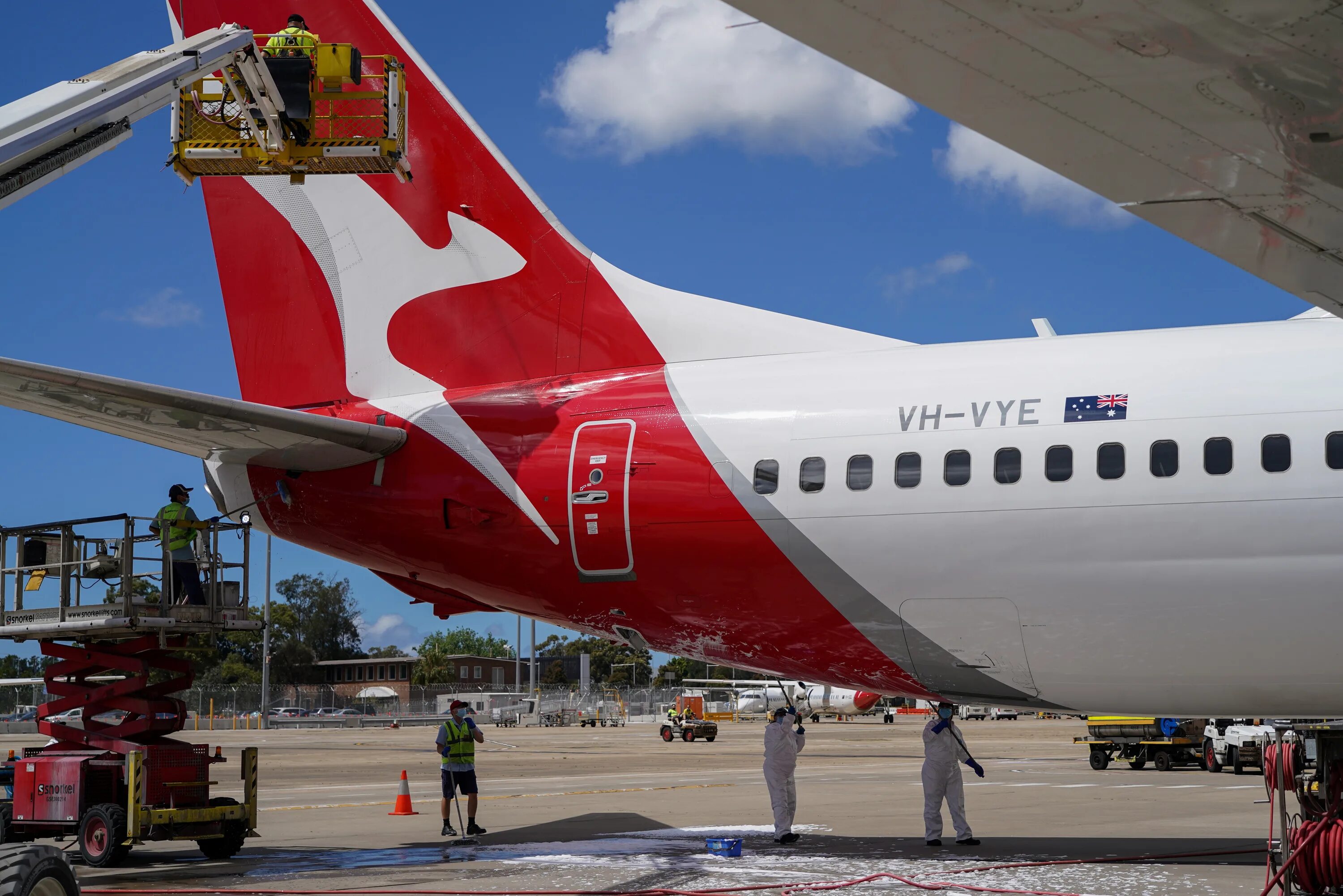 Последние фото самолета Qantas prepares planes for Sydney's international reopening Reuters