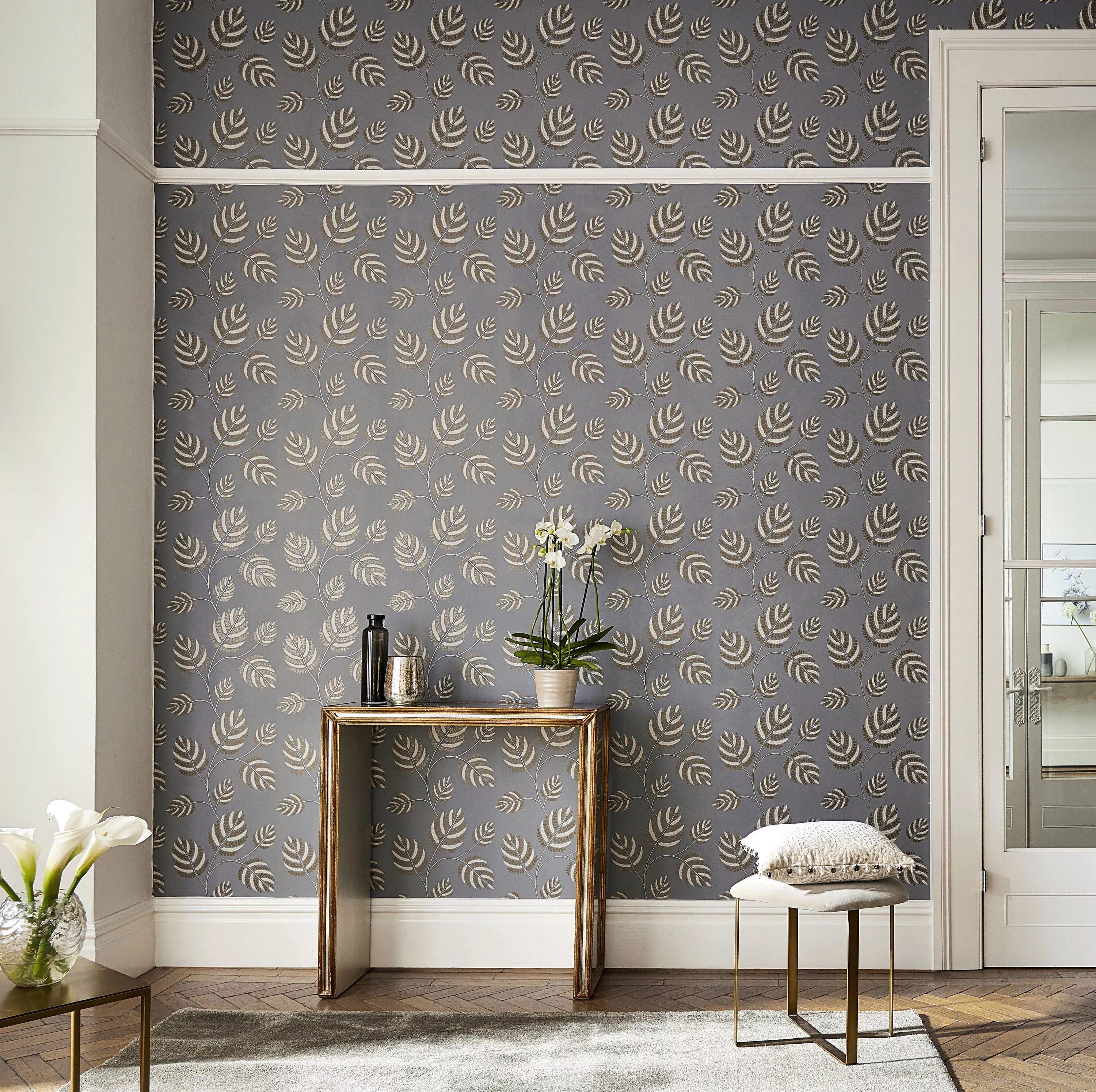 Последние коллекции обоев в интерьере Paloma collection by Harlequin. Available in RIPO showrooms in Riga. Grey wallpa