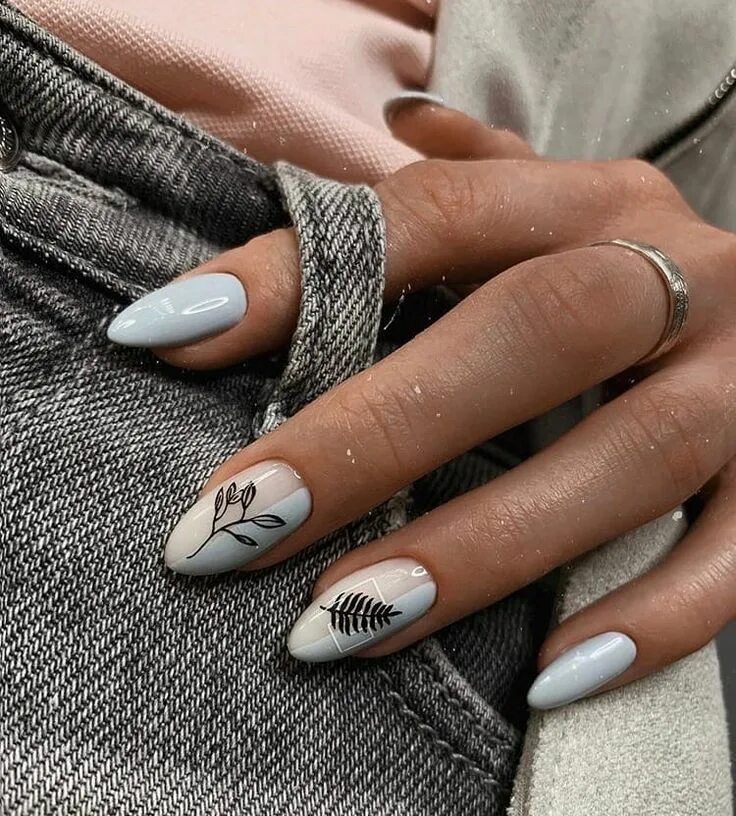 Последний дизайн маникюра Pin on Маникюр Acrylic nails coffin short, Picasso nails, Minimal nails