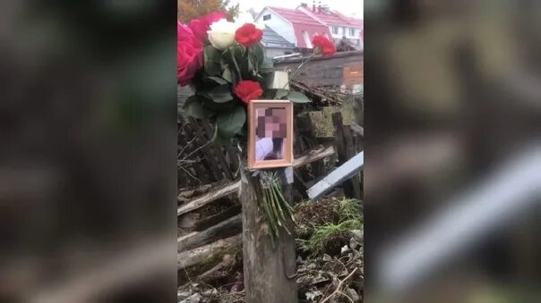 Последний раз девушка упала фото черепа In Syktyvkar said goodbye to an 18-year-old girl who crashed in an accident: htt