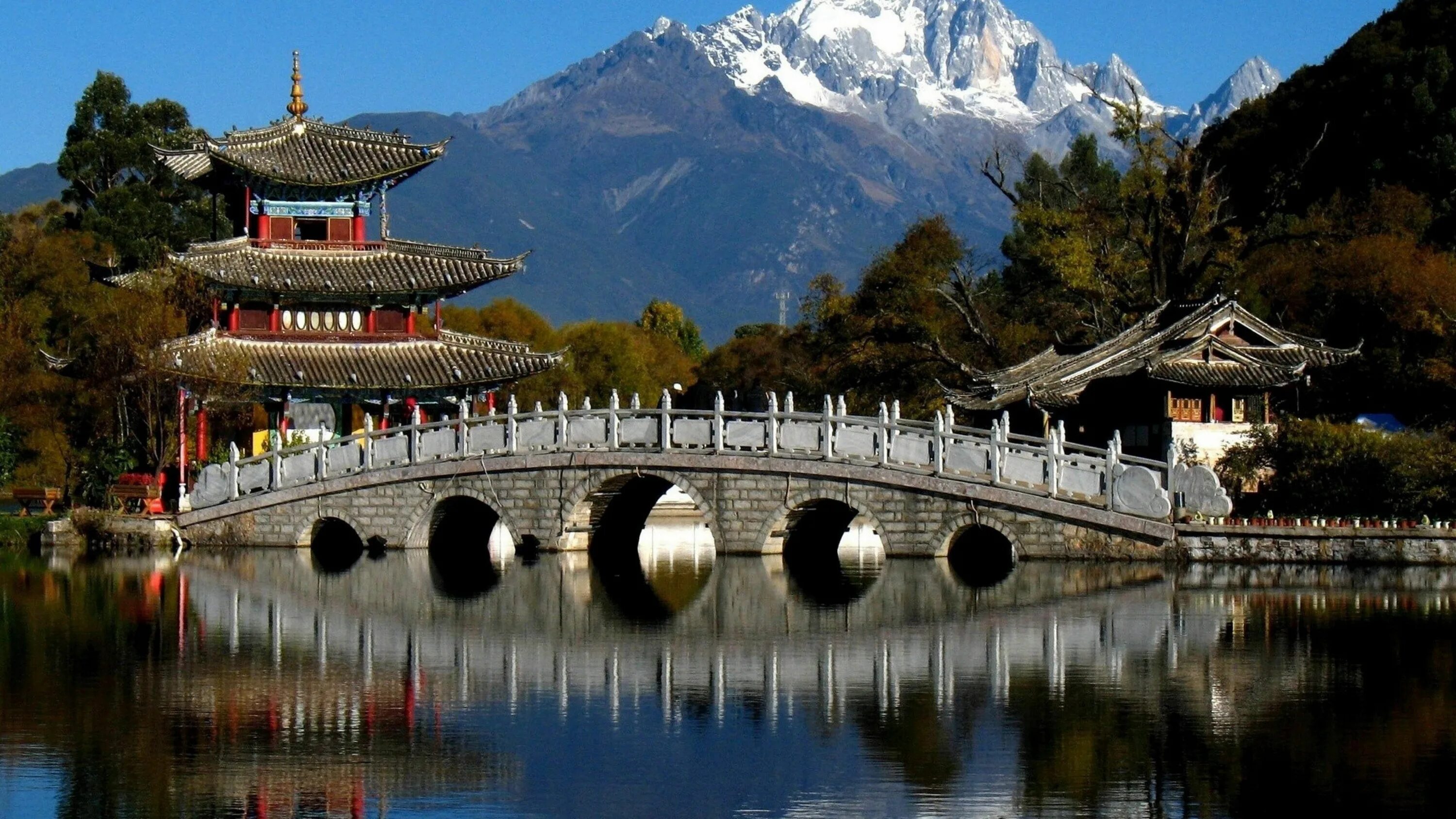 Посмотреть фото китая mount scenery #asia #lijiang #lake #plant #tree japanese architecture #tourism #