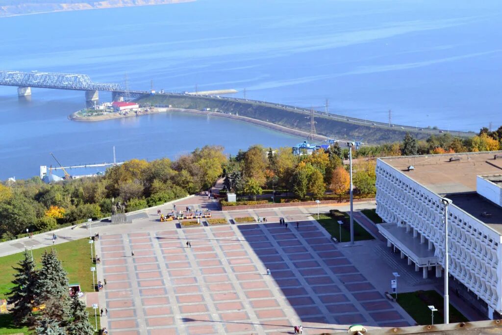 Посмотреть фото ульяновска Площадь и памятник В. И. Ленина - Европа, Россия, Ульяновская область