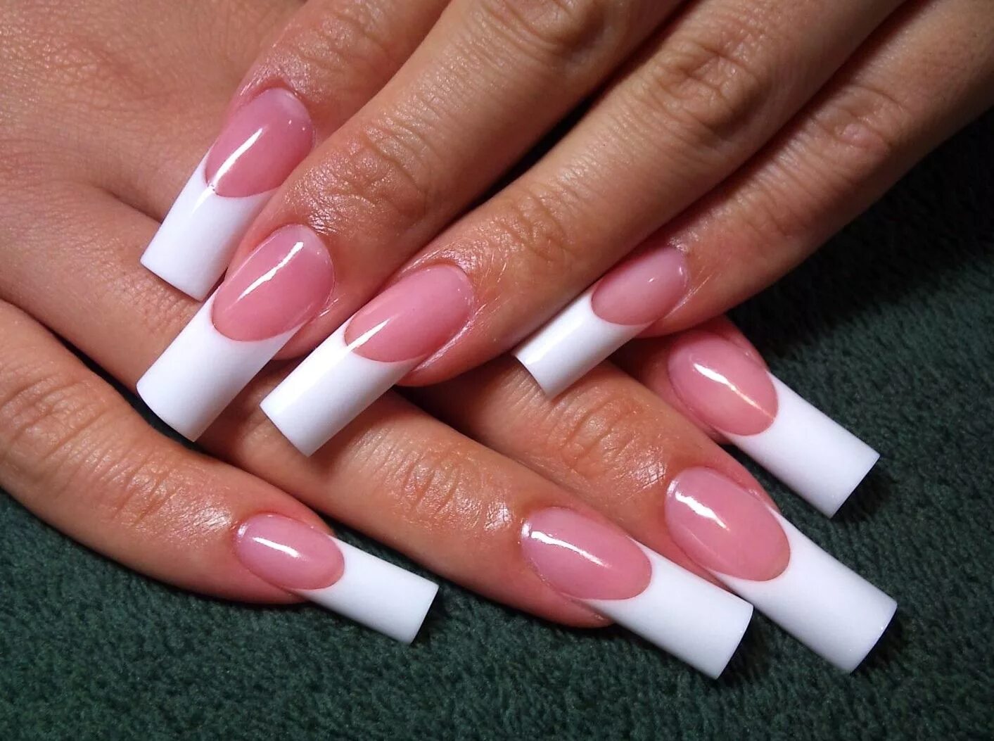 Посмотреть наращивание ногтей фото French nail designs French nail designs, Long square nails, French nails