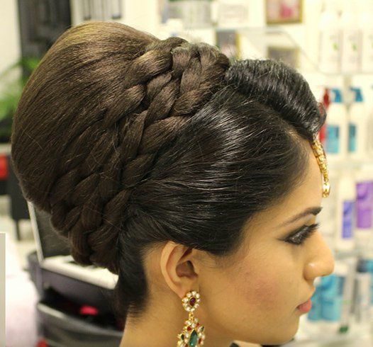 Посмотреть прически 60+ Traditional Indian Bridal Hairstyles For Your Wedding Indian wedding hairsty