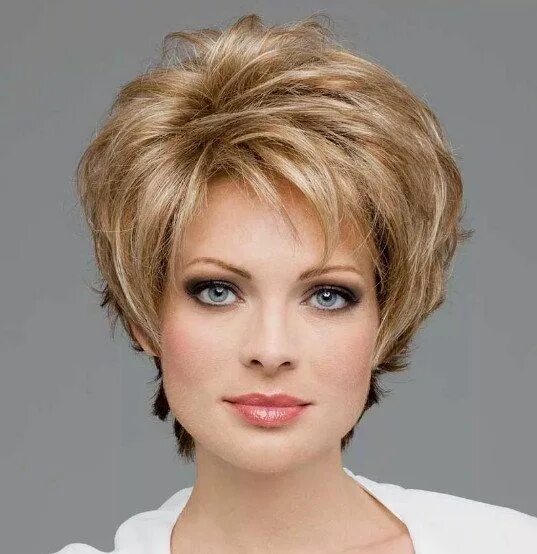 Посмотреть прически для женщин Гениальные стрижки, которые омолаживают Short hairstyles for women, Synthetic ha