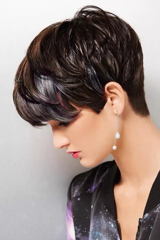 Посмотреть прически на короткие волосы Image result for long top pixie with bangs Long pixie hairstyles, Short hair sty