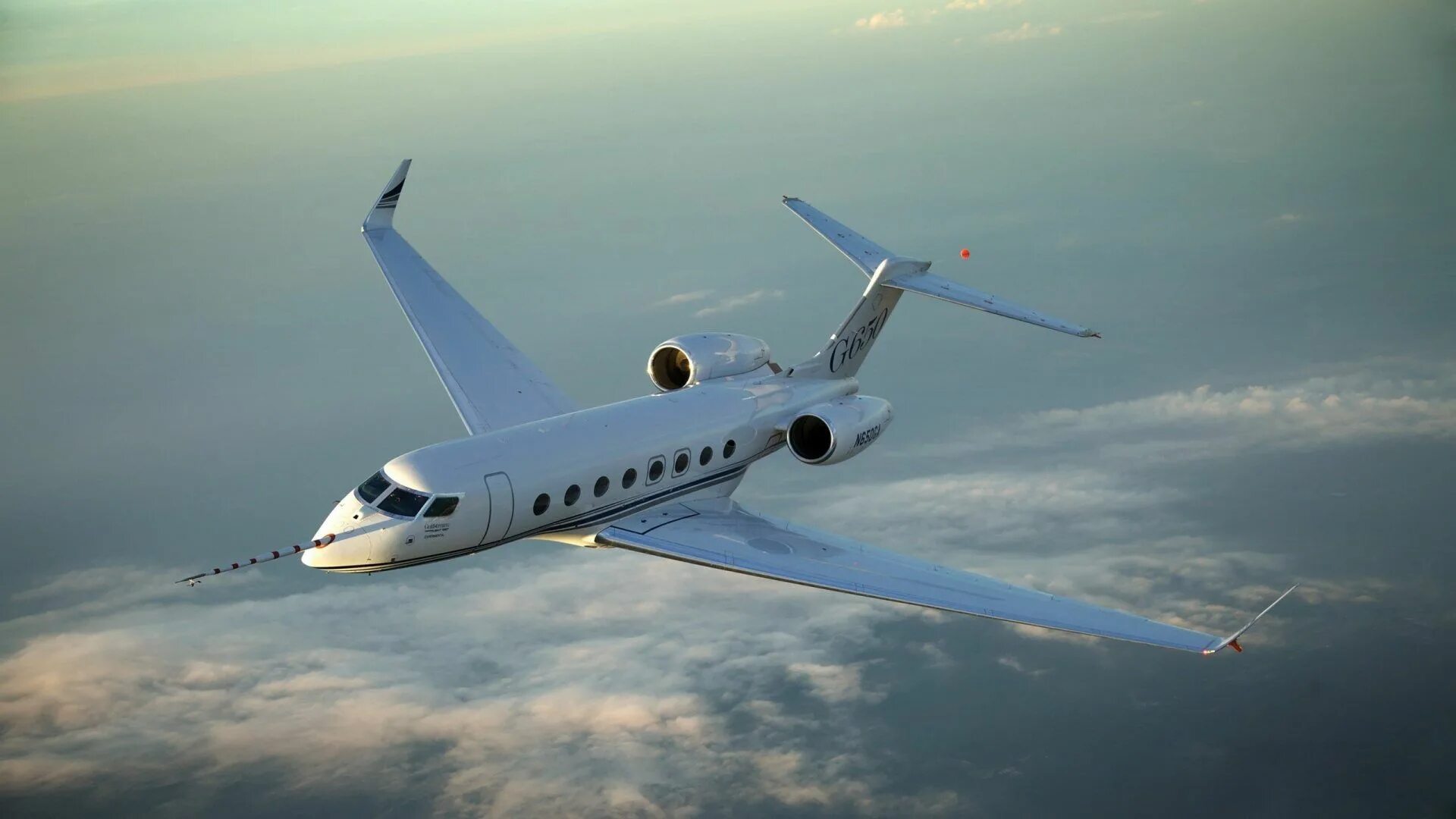 Посмотреть самолет фото Gulfstream overtakes Bombardier in value of business aircraft shipped in Q2 JetO