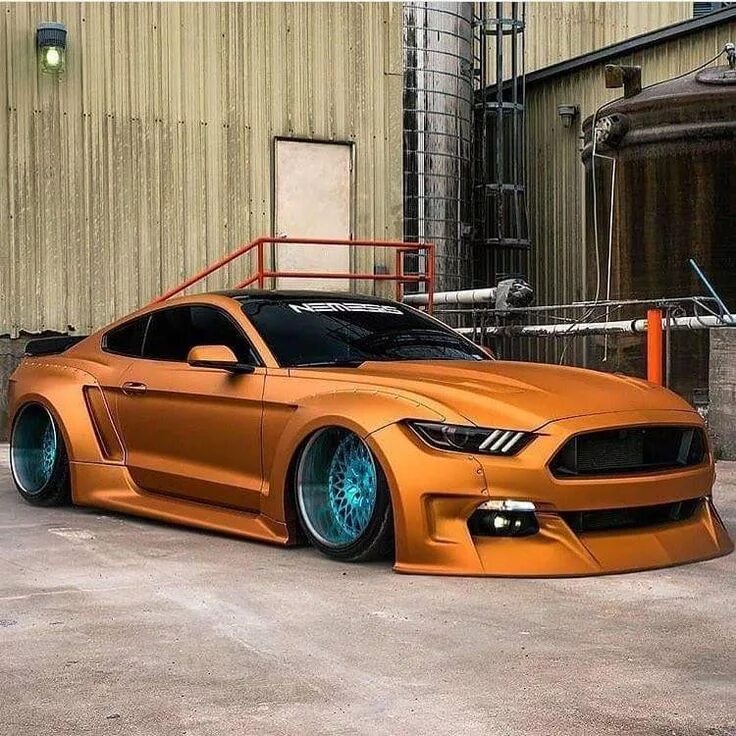 Посмотреть тюнинг машин Pin von Bianca LF auf ➡ Voitures & motos ⚡ Ford mustang, Ford mustang oldtimer, 