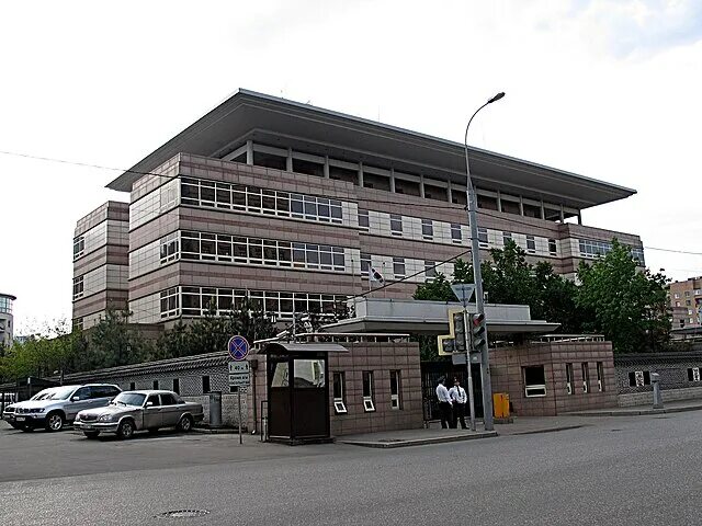 Посольство республики корея ул плющиха 56 фото File:Embassy of South Korea in Moscow, front.jpg - Wikipedia