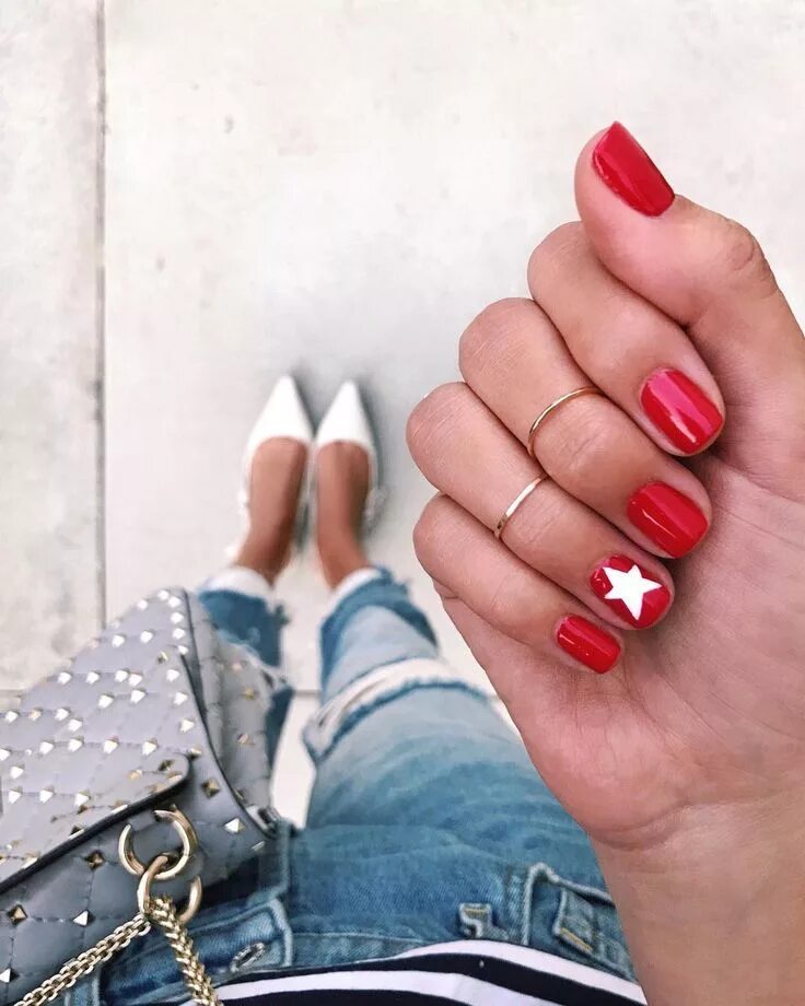 Пост про красный маникюр Obsessed with your nails Short acrylic nails, Short nail designs, Trendy nails