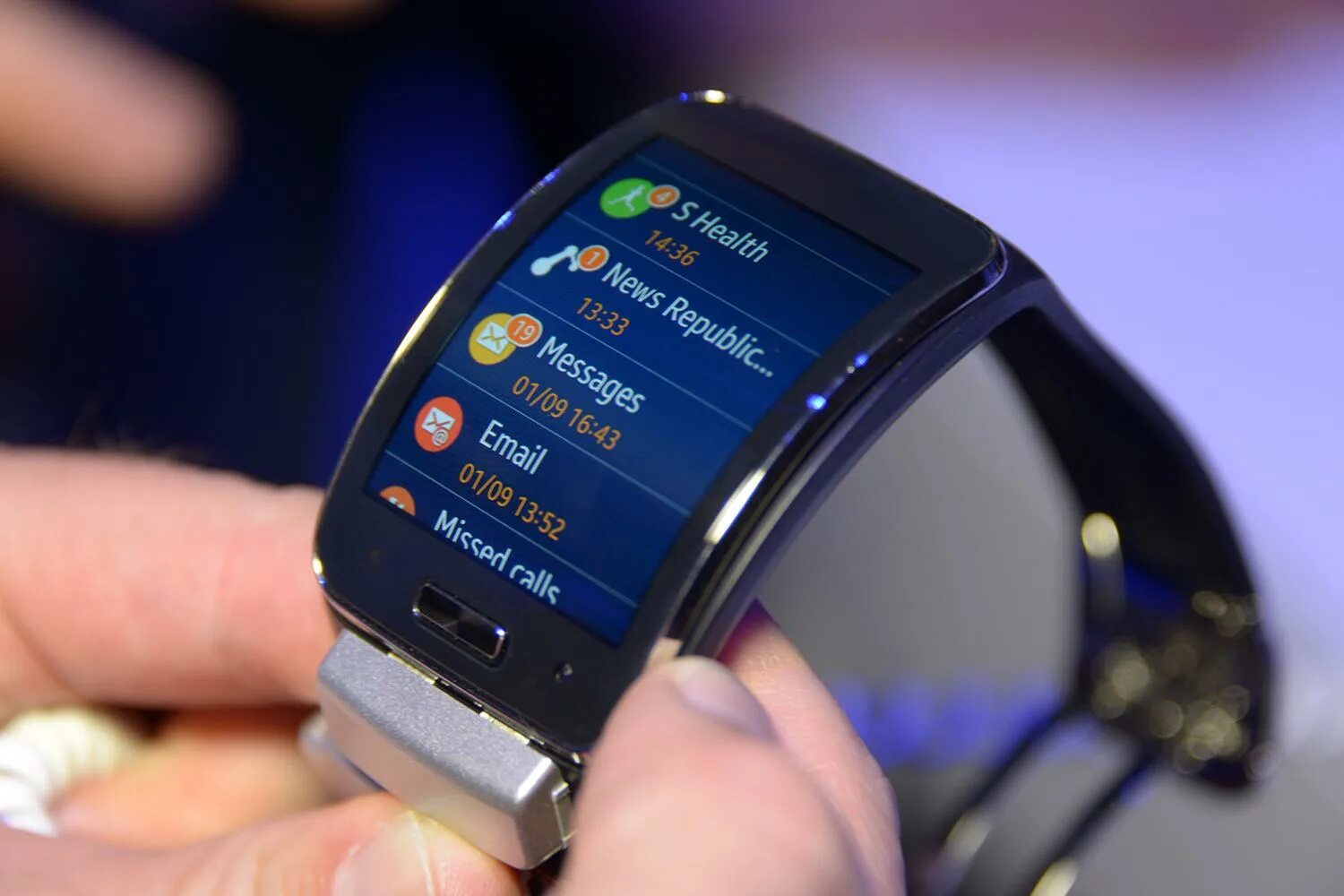 Поставить фото на часы самсунг Samsung Gear S Hands-On Impressions Digital Trends