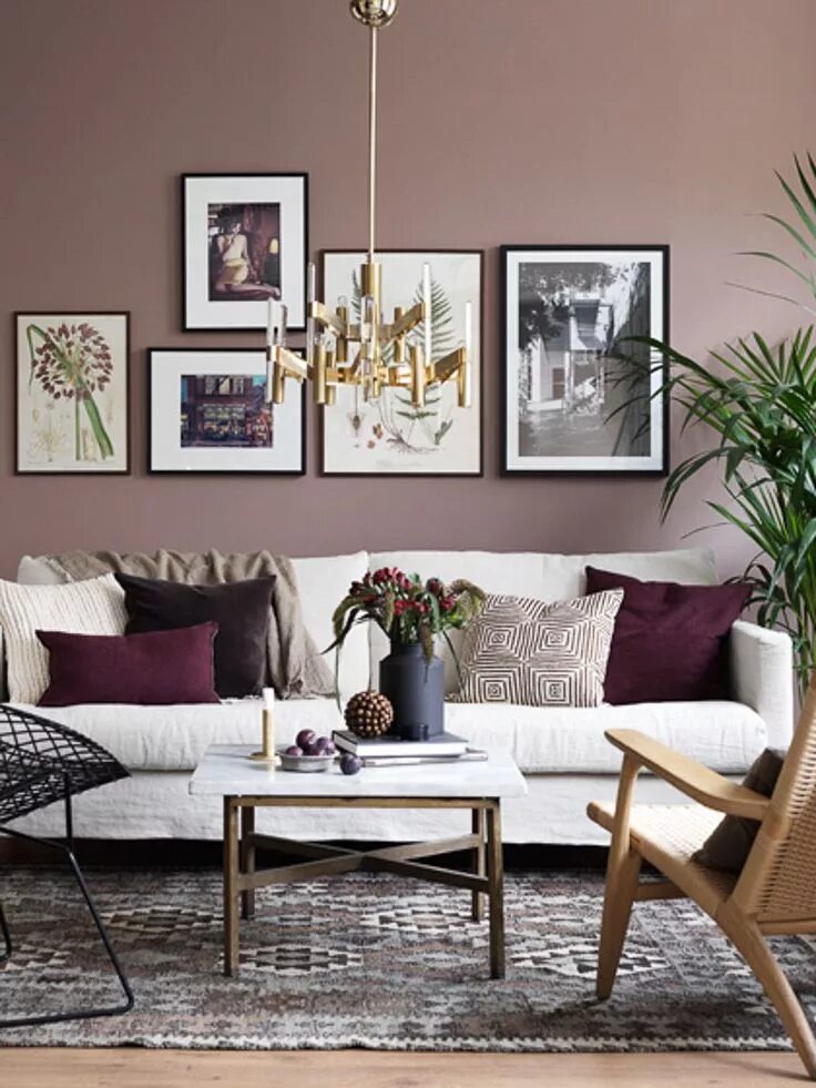 Постеры в интерьере гостиной над диваном How to Decorate with Burgundy - Design Tips - A Blissful Nest Purple living room