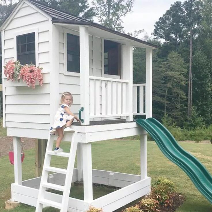 Построить детский домик на даче своими руками Here's What's Trending in the Nursery This Week Backyard playhouse, Build a play