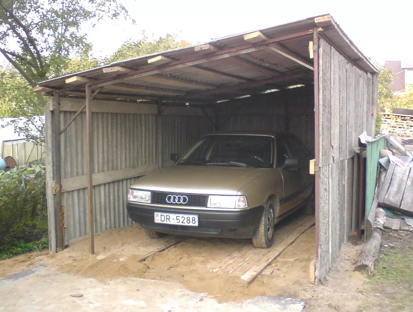 Построить гараж на даче своими руками Гараж) - Audi 80 (B3), 2 л, 1989 года фотография DRIVE2