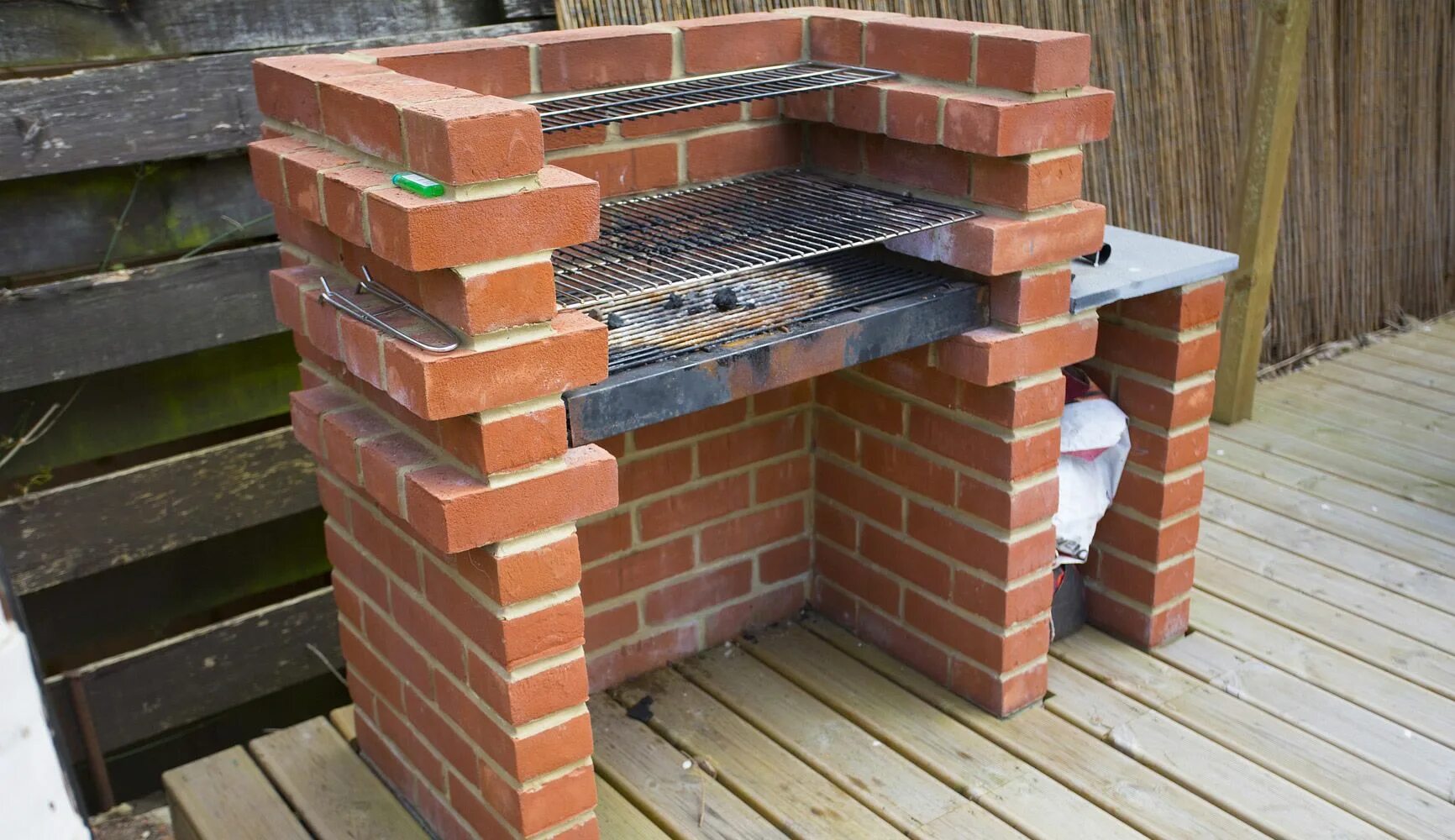 Построить мангал на даче своими руками уличная печь своими руками - Google Search Brick bbq, Brick built bbq, Diy bbq