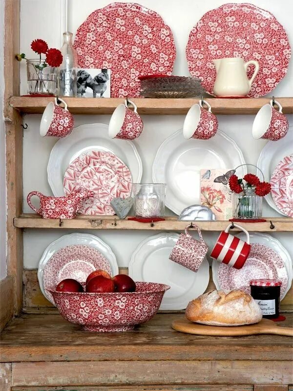 Посуда в интерьере кухни Детали Red dishes, Red decor, Red kitchen