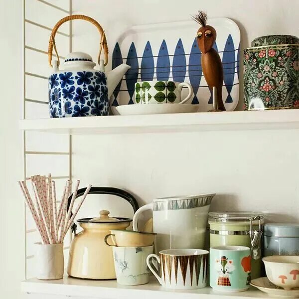 Посуда в интерьере кухни Pin by Rutba Bhatia on ABC Kitchen scandinavian style, Kitchen style, Retro home