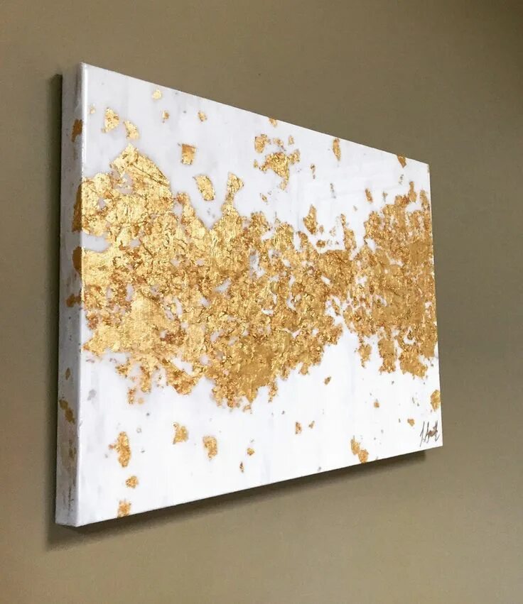 Поталь на стене в интерьере Gold Leaf Art, Gold Leaf and White Metallic Abstract Painting with Resin Coat Le