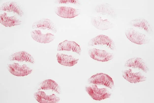 Поцелуи фото картинки на бумаге Premium Photo Lipstick kisses on paper Lipstick kiss, Lipstick, Disney wallpaper