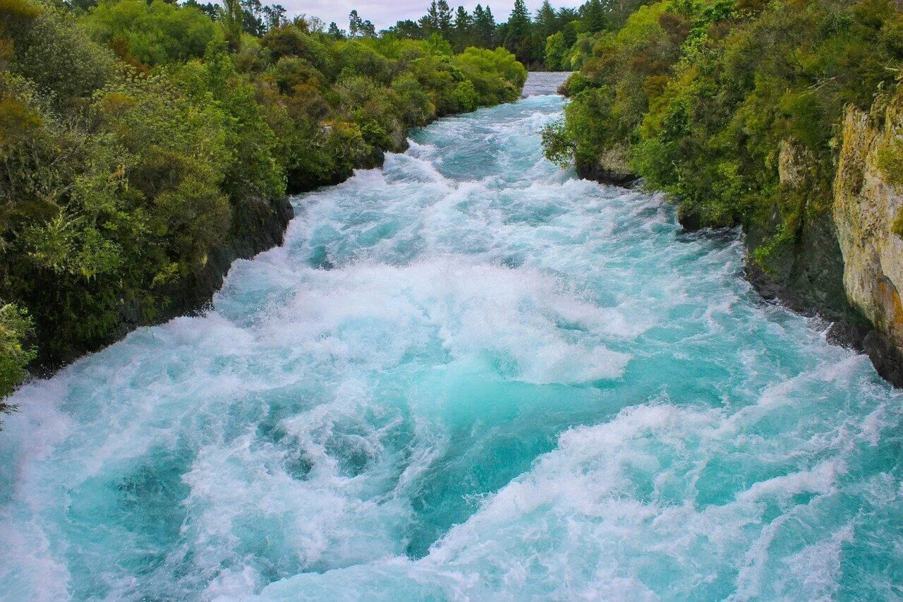 Поток воды фото Rafting New Zealand Best Rivers & Experiences for an NZ Adventure